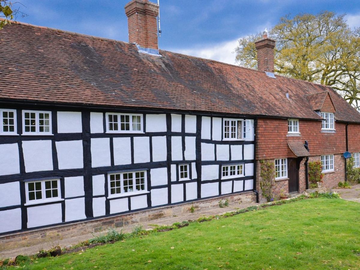 Twyford Farm B&B Haywards Heath Exterior photo
